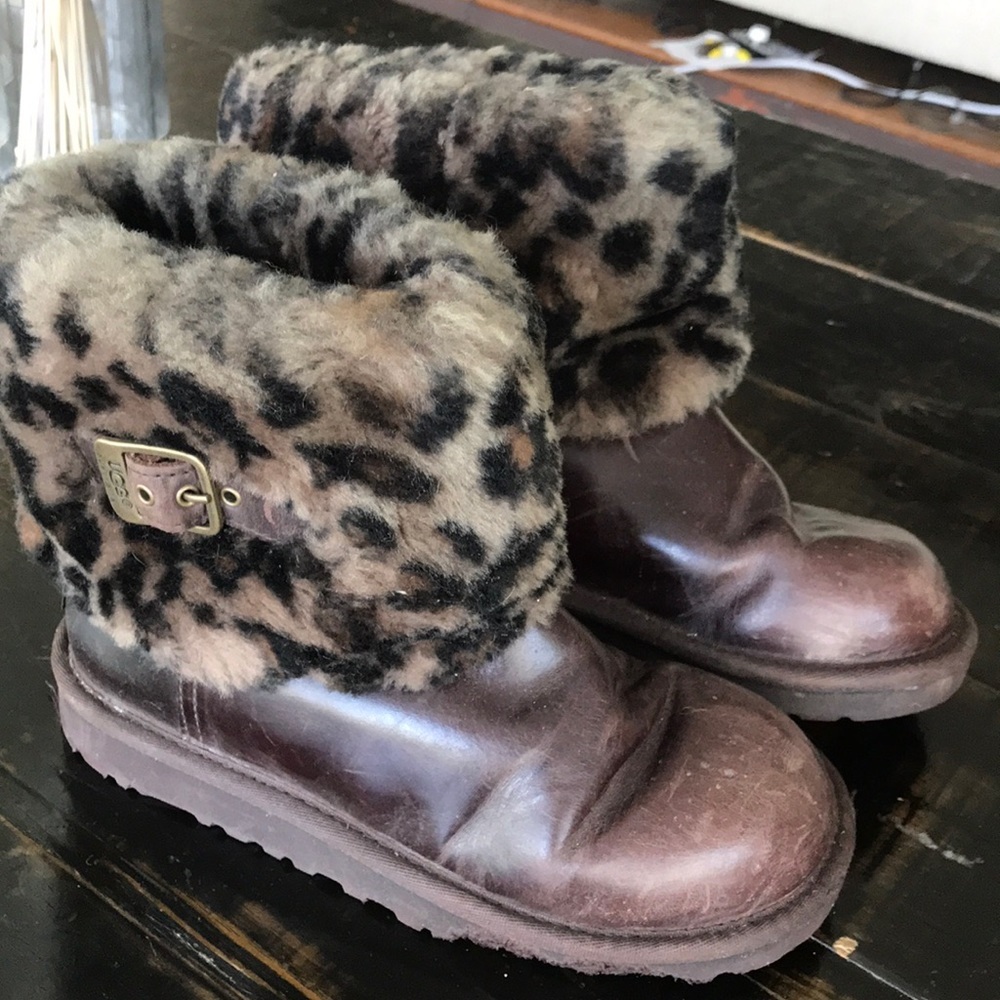 Leopard Cuff Leather Uggs